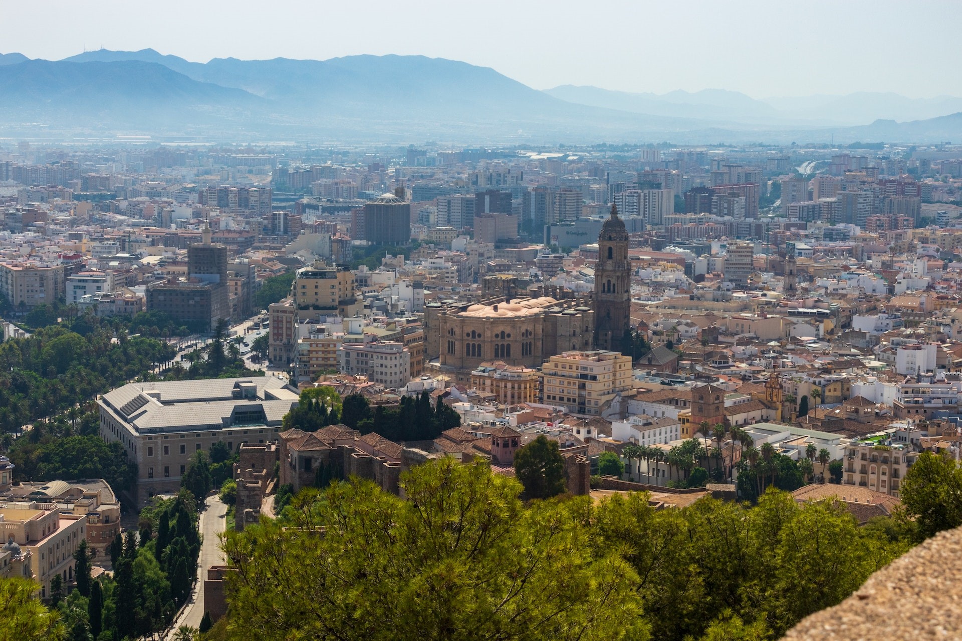 Faa byen paa en afstand find roen i Spanske feriebyer