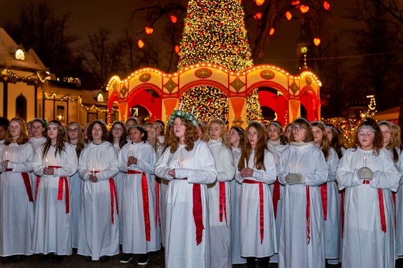 Den svenske Lucia legende hyldes i Tivoli i Koebehavn