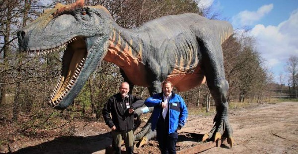 Dinosaurer soeger nyt hjem Netauktion ved Givskud Zoo